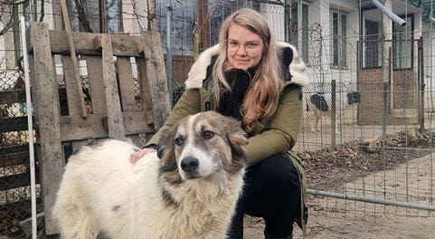 Frau mit Hund