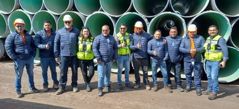 Conductores y personal del equipo de DSV, participantes de la campaña socioafectiva de DSV Chile