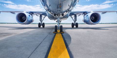 Flugzeug am Gate DSV