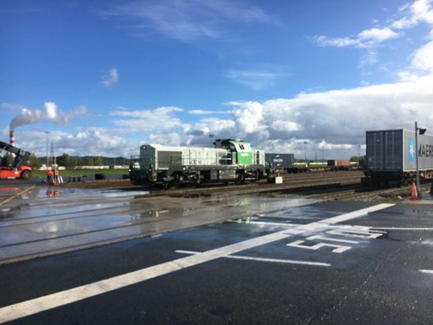 Train de marchandises au dépôt du Havre
