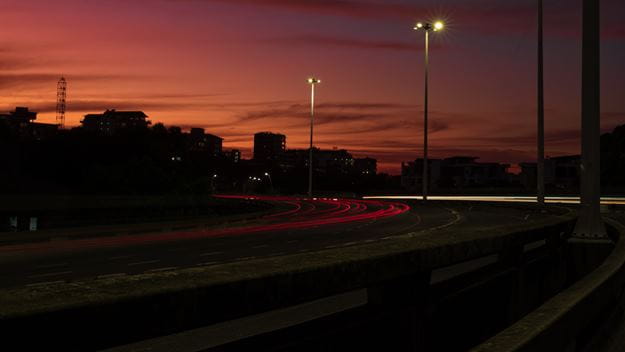 Straße beim Sonnenuntergang