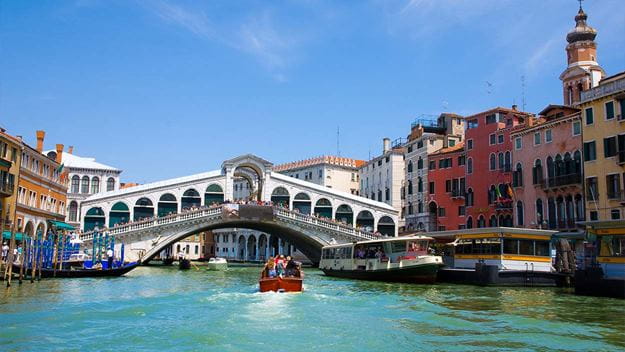 Rialto Bridge in Venice, Italy