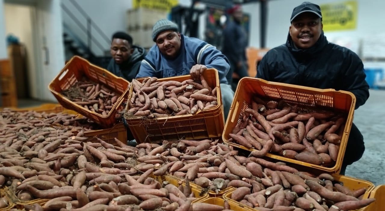 Truckloads of sweet potatoes rescued in Cape Town thanks to Road Freight Association and DSV